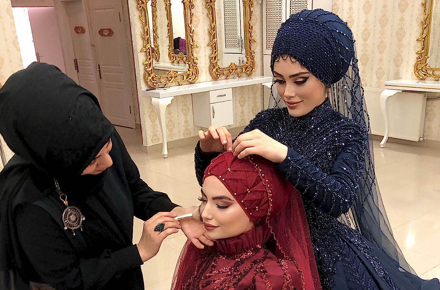 Ayşenaz Gelinlik Kiralama